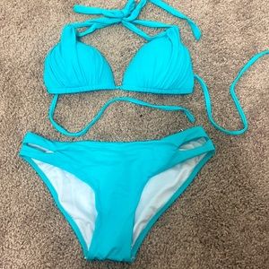 Cyan bikini